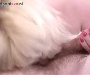 Haar dikke kut word kaal geschoren