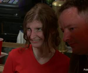 oma kan twee mannen aan